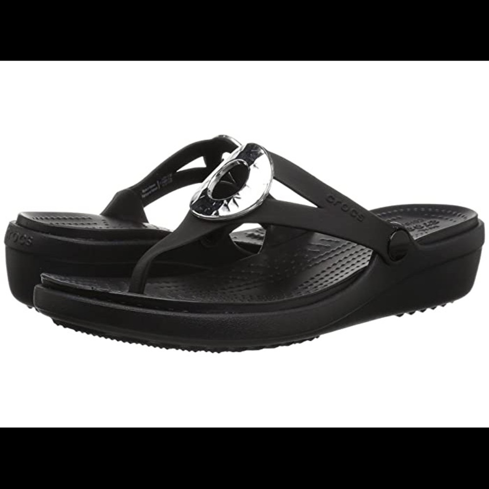 Crocs flip flops size 8 Sanra NEW